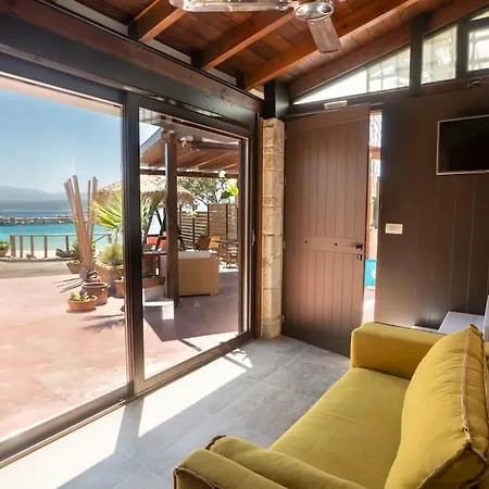 Sea And Sun Metaxy Mas, Brand-new, Beachfront ! La Canée