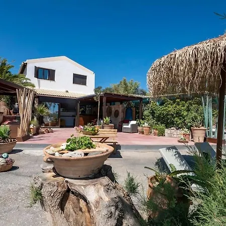 Sea And Sun Metaxy Mas, Brand-new, Beachfront ! Semesterbostad