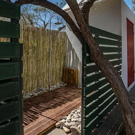 Sea And Sun Metaxy Mas, Brand-new, Beachfront ! Semesterbostad