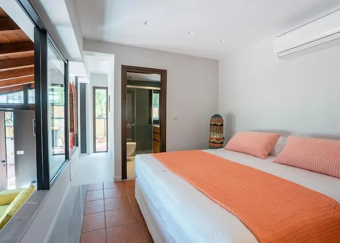 Sea And Sun Metaxy Mas, Brand-new, Beachfront ! *