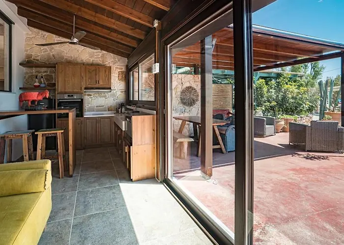 別荘 Sea And Sun Metaxy Mas, Brand-new, Beachfront ! ハニア