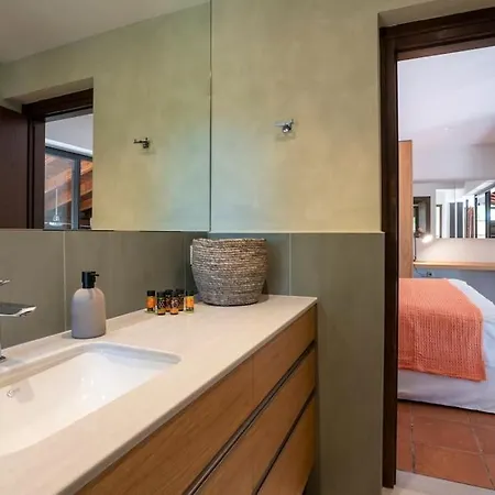 Sea And Sun Metaxy Mas, Brand-new, Beachfront ! * Chania (Crete)